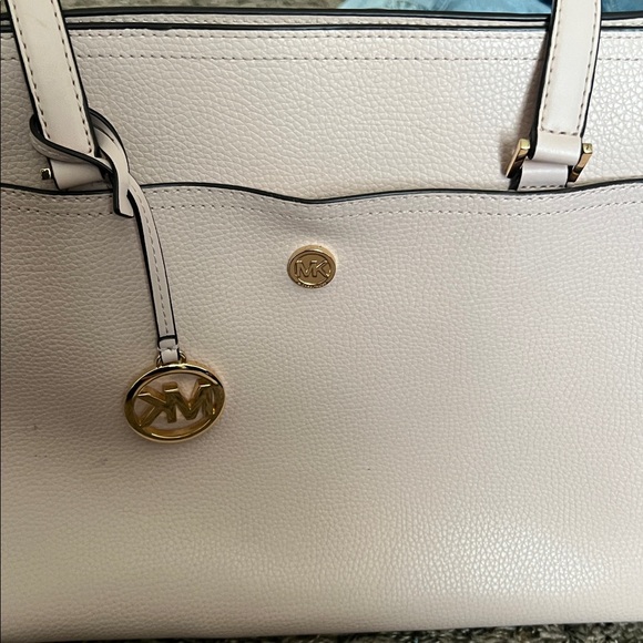 Michael Kors Blush Pink Tote with Two Matching Pouches - Picture 4 of 8